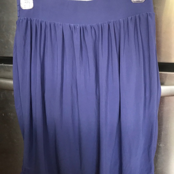 ⭐️3/$20 Periwinkle skirt - Picture 3 of 7